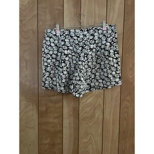 LOFT black and white daisy floral pull-on shorts linen blend material Size M